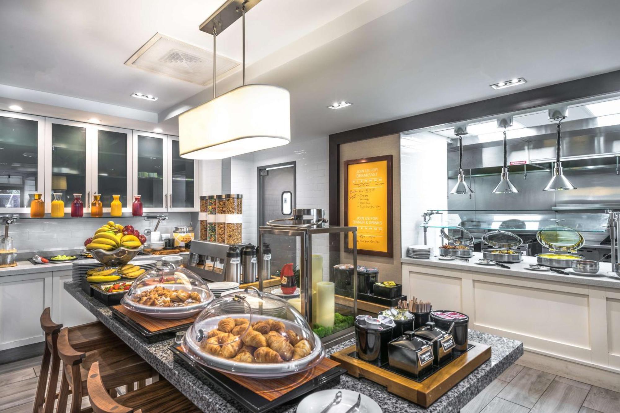 Hilton Garden Inn Reagan National Airport Arlington Esterno foto